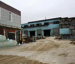 辽宁双兴铸钢公司选用216KW电蒸汽发生器熬制水玻璃用